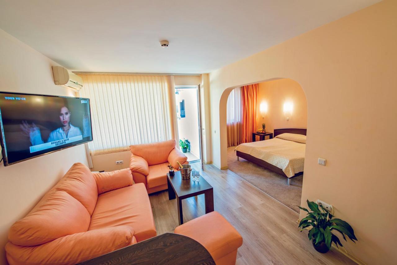 Family Hotel Gran Ivan Varna Exterior foto