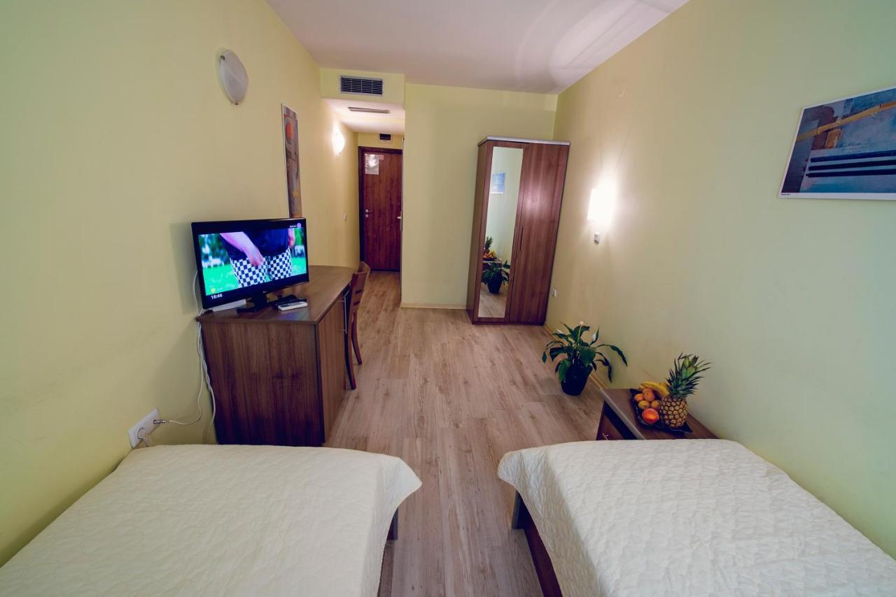 Family Hotel Gran Ivan Varna Exterior foto
