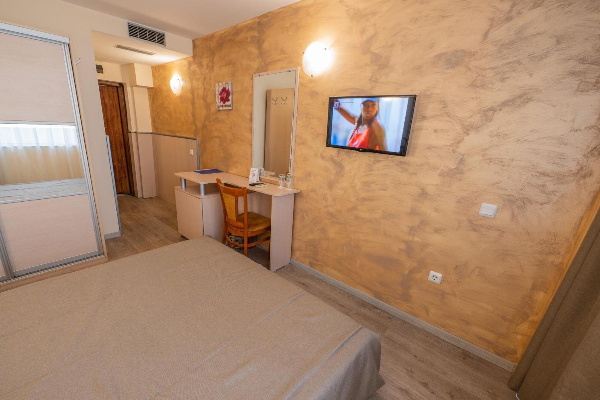 Family Hotel Gran Ivan Varna Exterior foto
